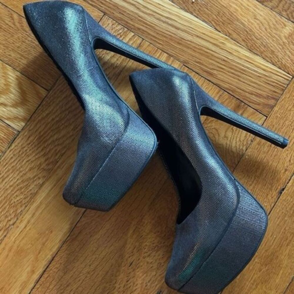 NEW Jessica Simpson heels pumps gold black herringbone